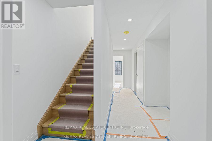 19 James Street, Halton Hills, Ontario  L7G 2H2 - Photo 28 - W13633272
