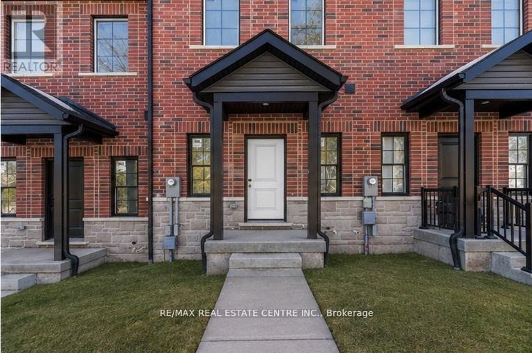 19 James Street, Halton Hills, Ontario  L7G 2H2 - Photo 3 - W13633272