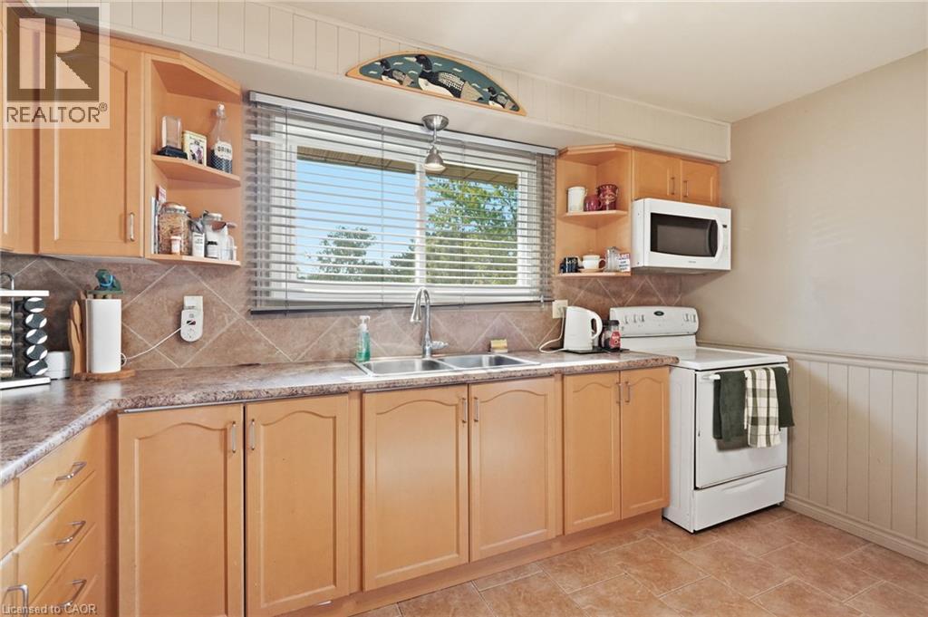 46 Brett Court, Hamilton, Ontario  L8T 4R8 - Photo 3 - 40852349