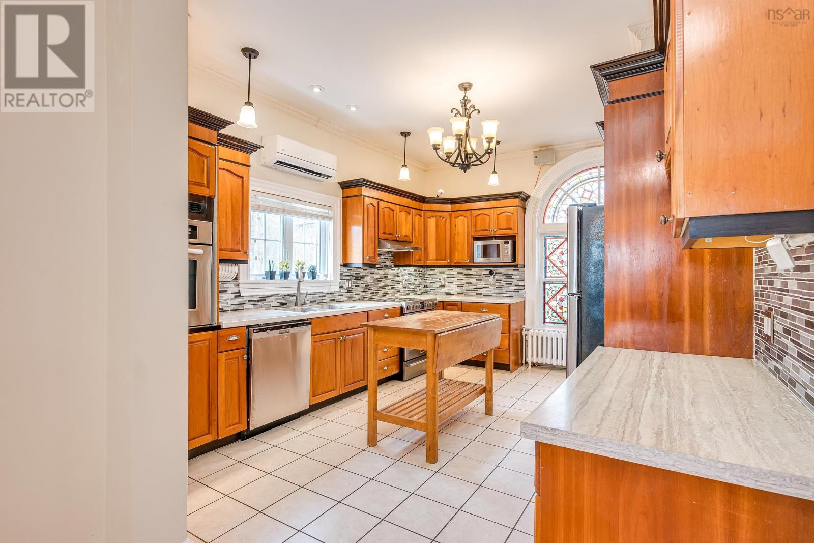 602 Francklyn Street, Halifax, Nova Scotia  B3H 3B4 - Photo 14 - 202613568