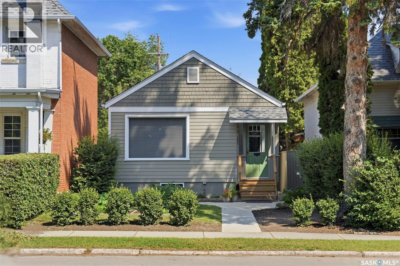1021 12th Street E, Saskatoon, Saskatchewan  S7H 0C9 - Photo 1 - SK044387