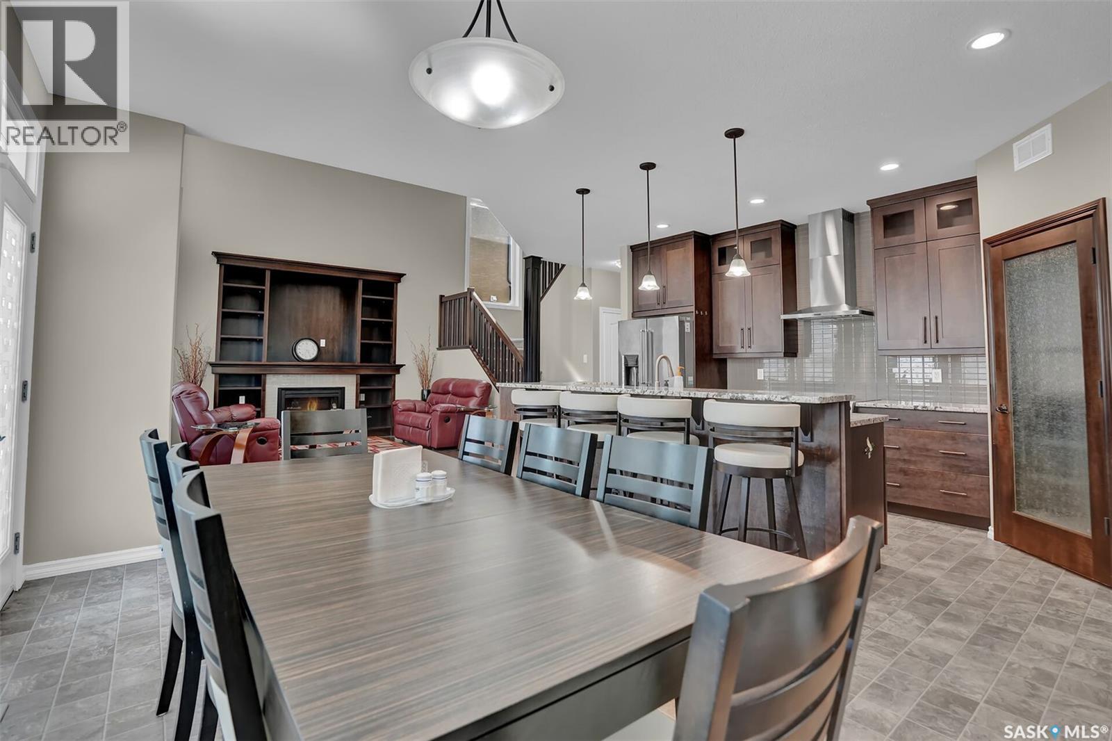3826 Goldfinch Way, Regina, Saskatchewan S4V 1S4 - Photo 3 - SK044302