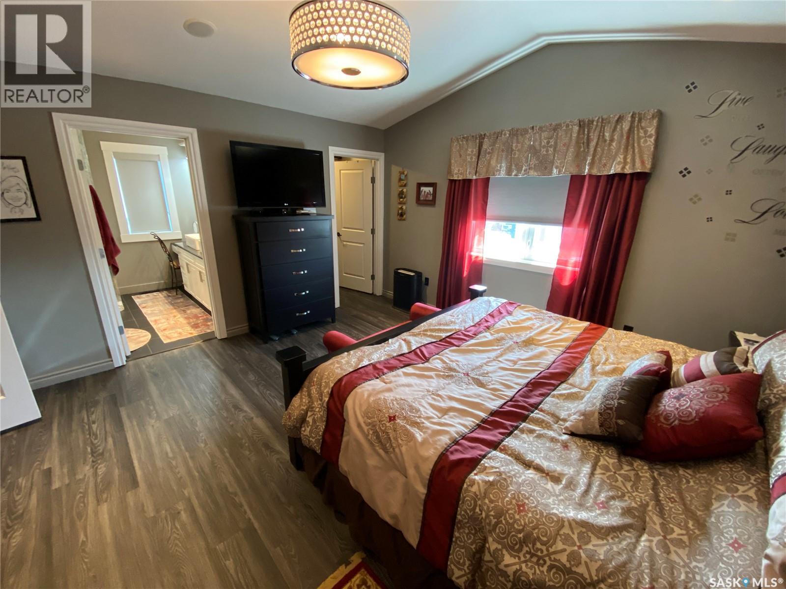74 Madge Way, Yorkton, Saskatchewan  S3N 0X2 - Photo 10 - SK044223
