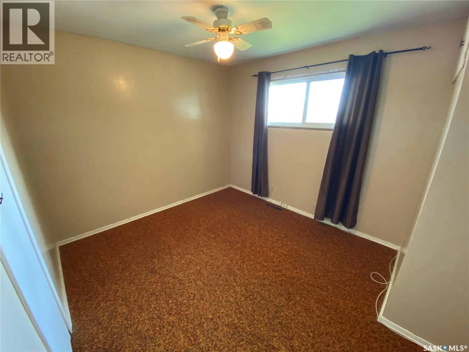 386 4th Avenue N, Yorkton, Saskatchewan  S3N 1B6 - Photo 5 - SK044217