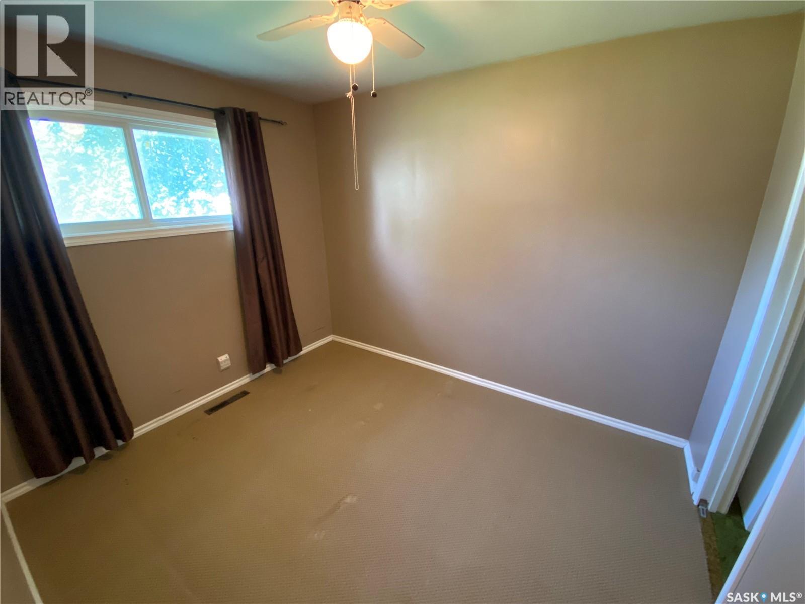 386 4th Avenue N, Yorkton, Saskatchewan  S3N 1B6 - Photo 7 - SK044217