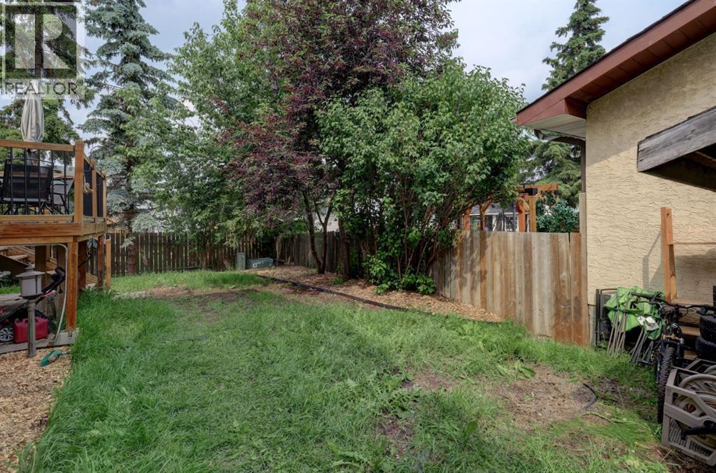 128 Pineland Place NE, Calgary, Alberta  T1Y 3K2 - Photo 16 - A2325749