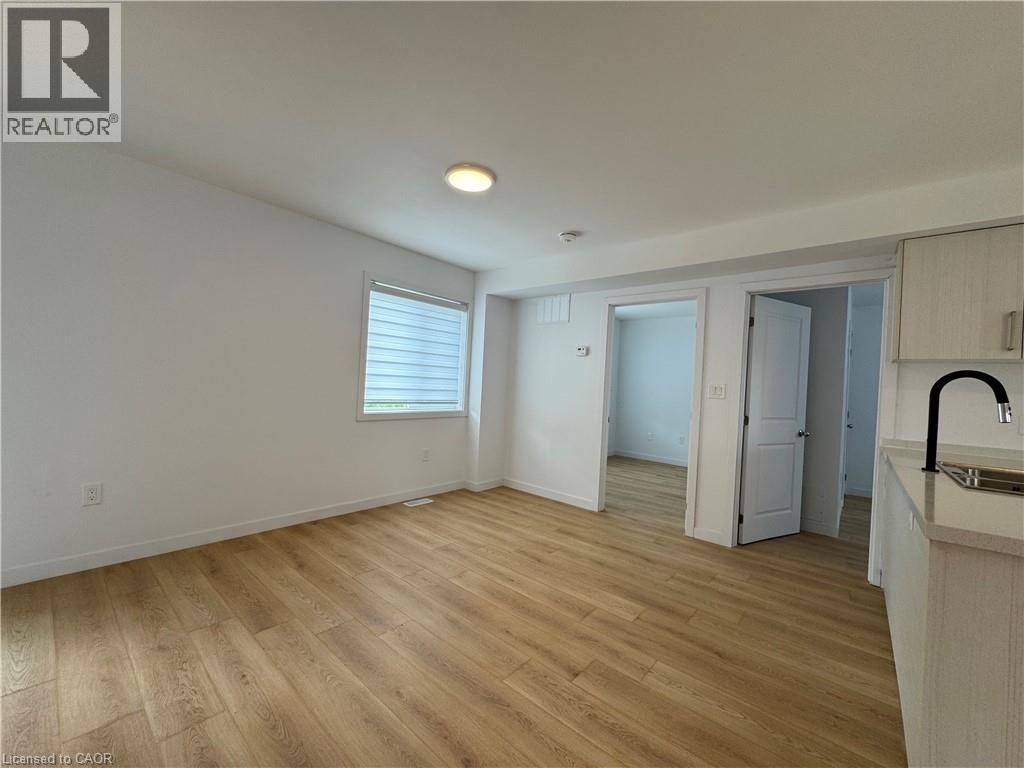 113 Highriver Trail Unit# Main, Welland, Ontario  L3C 0H6 - Photo 7 - 40843541