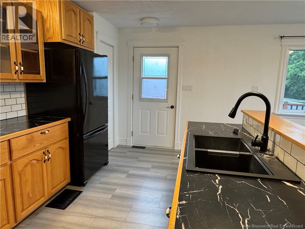 61 Hospital Street, Bath, New Brunswick  E7J 1B7 - Photo 6 - NB145243
