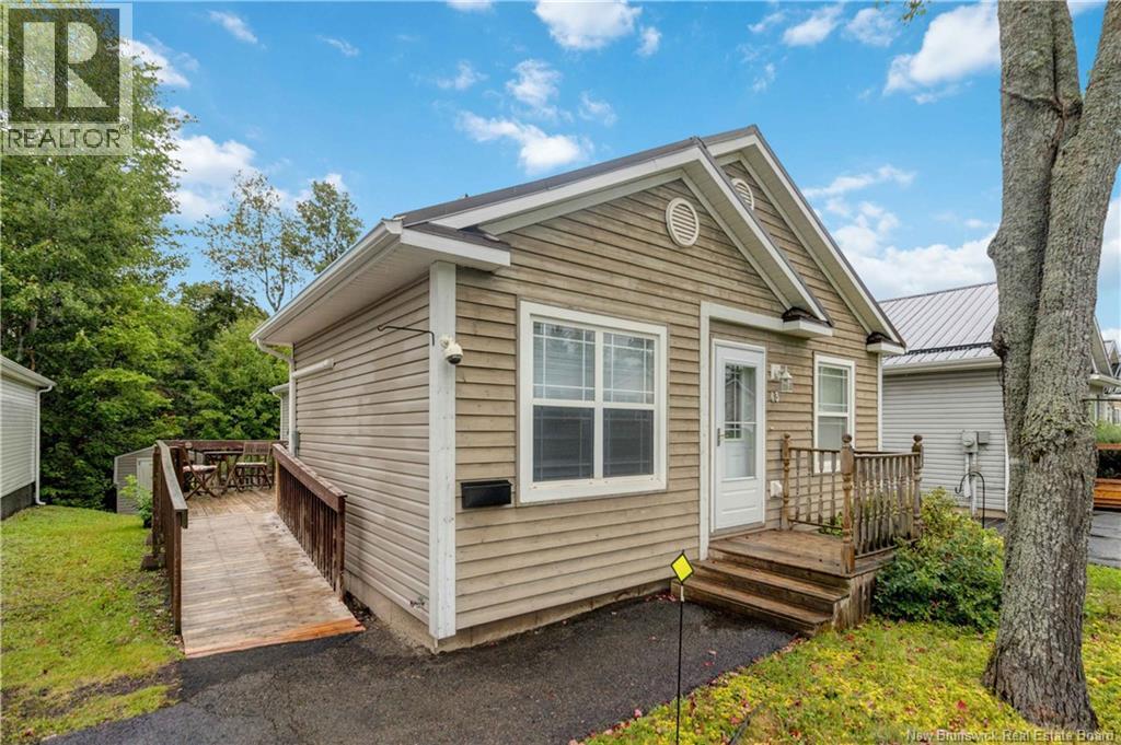 43 Sequoia Drive, Moncton, New Brunswick  E1E 0A1 - Photo 2 - NB145211