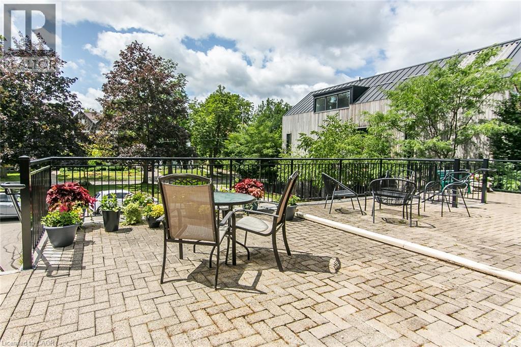 28 Ahrens Street W Unit# D, Kitchener, Ontario  N2H 4B7 - Photo 4 - 40850385