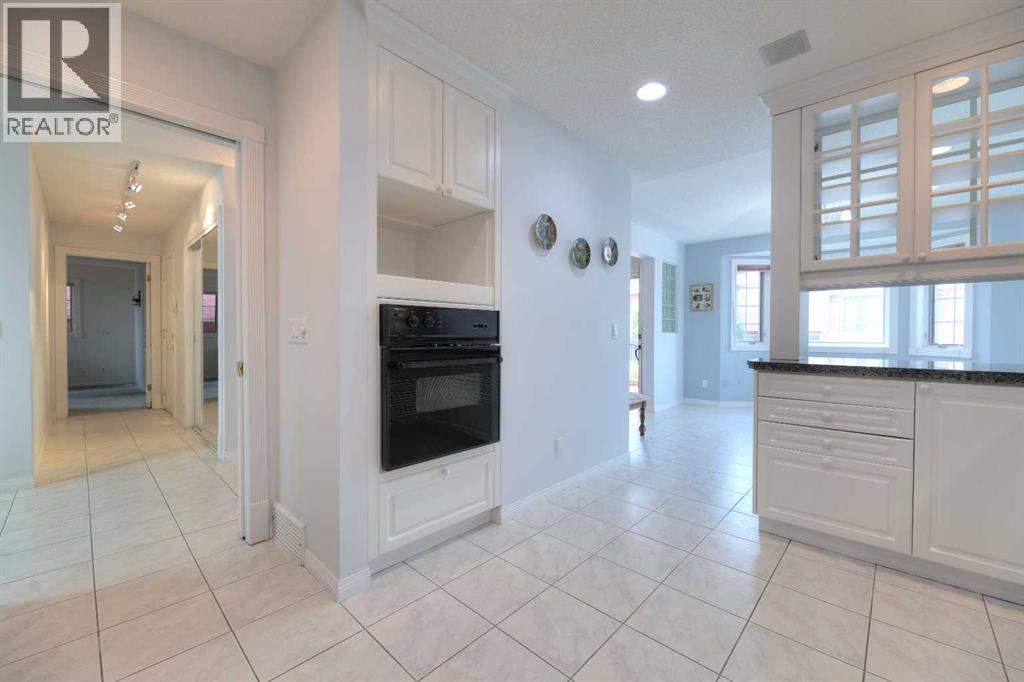 8 Prominence Path SW, Calgary, Alberta T3H 2W7 - Photo 26 - A2332354