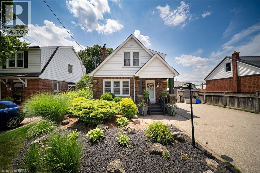 22 Burwell Street, Brantford, Ontario  N3T 4T6 - Photo 2 - 40846067