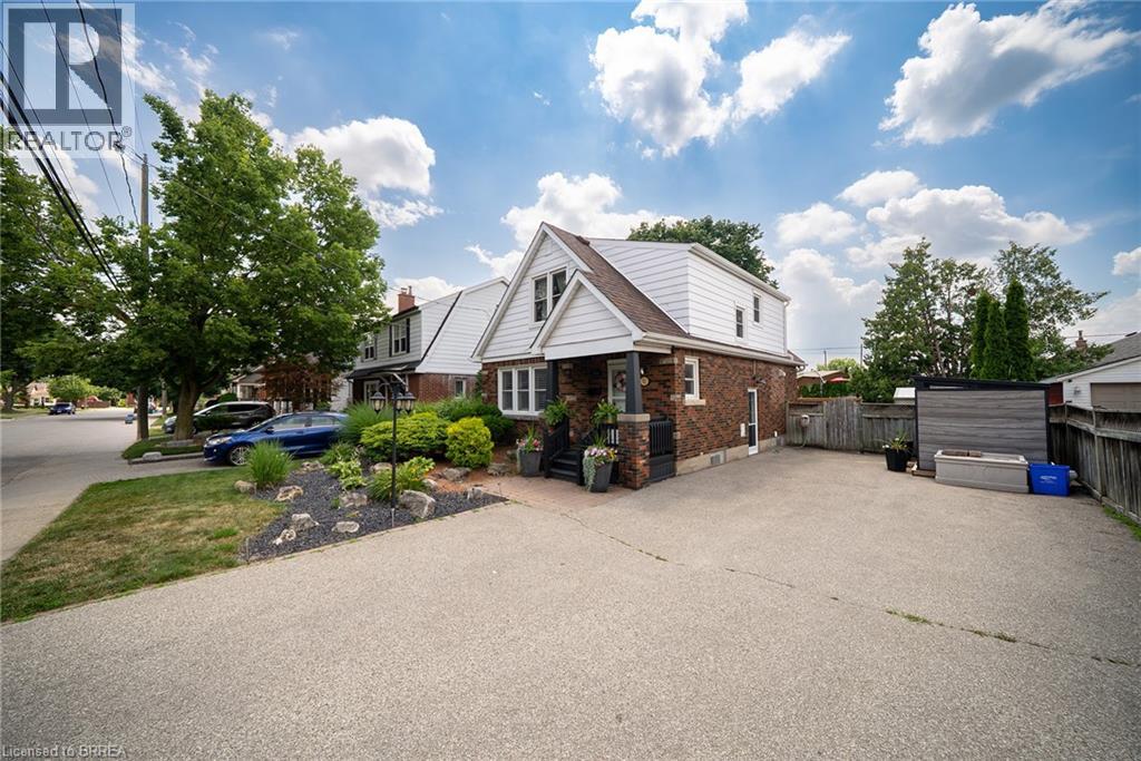 22 Burwell Street, Brantford, Ontario  N3T 4T6 - Photo 3 - 40846067