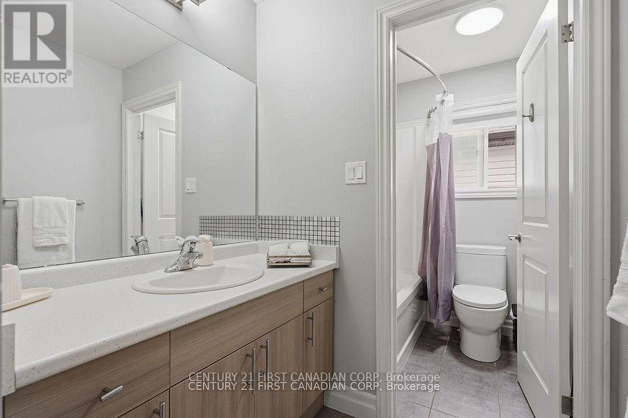 464 Jessica Way Road, London North, Ontario  N6H 5L4 - Photo 35 - X13633410