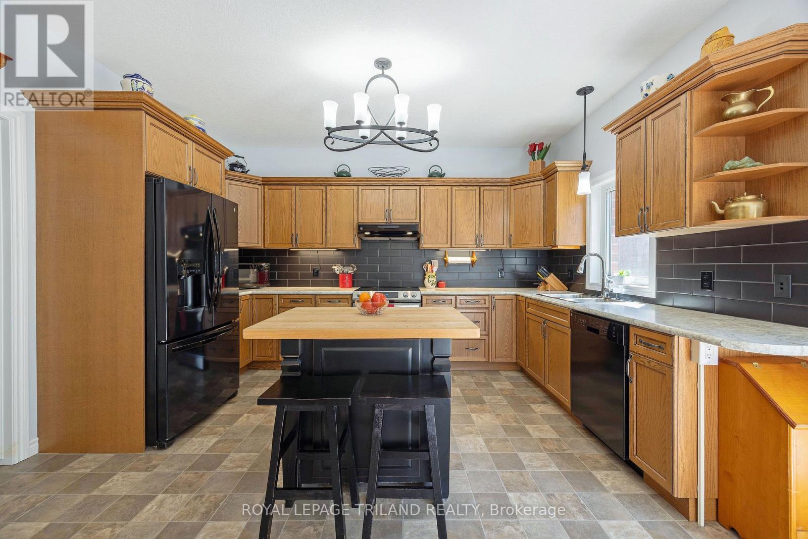 17 Jacklin Court, Central Elgin, Ontario  N5P 3T1 - Photo 18 - X13633430
