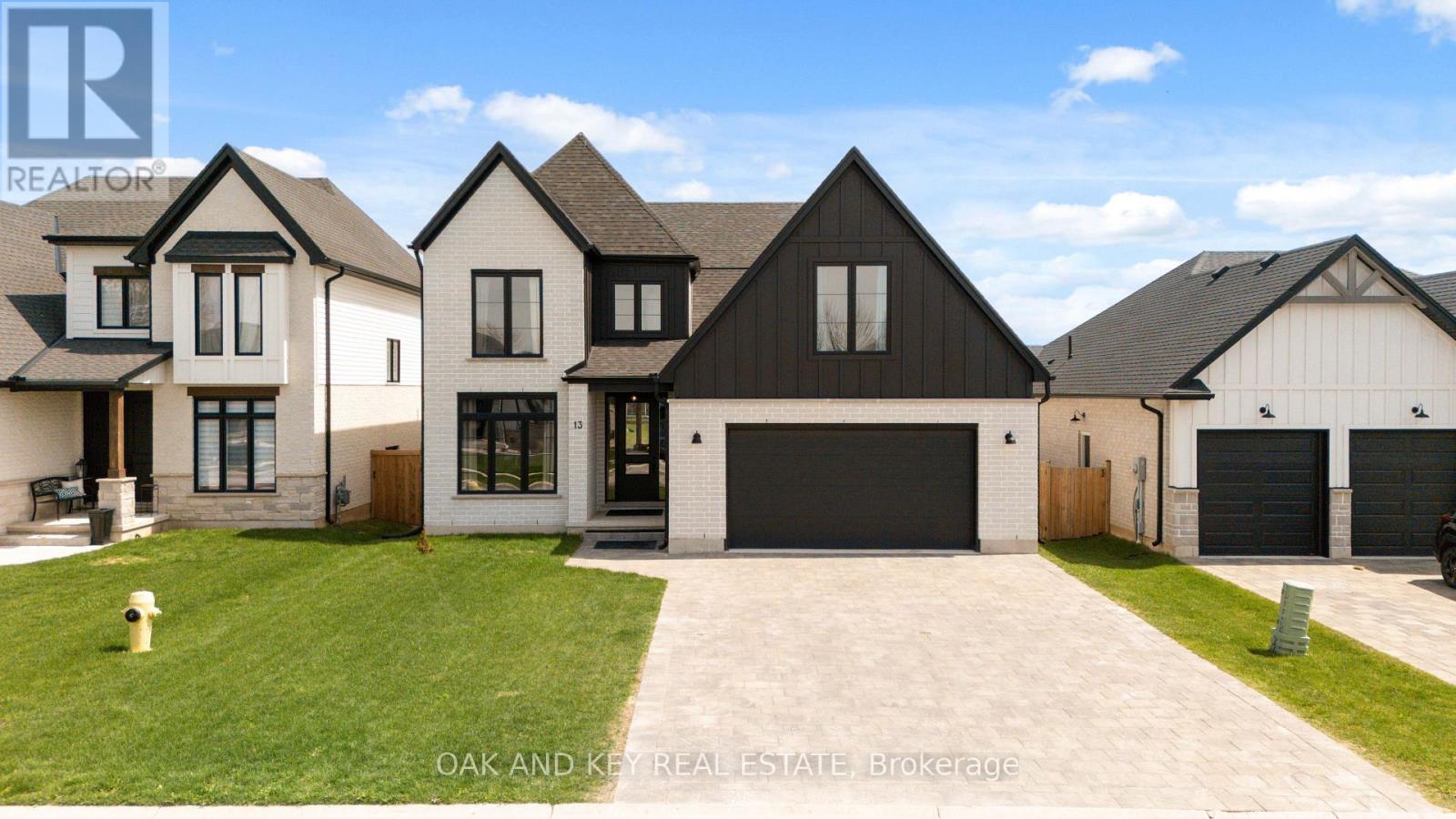 13 Briscoe Crescent, Strathroy-Caradoc, Ontario  N7G 0G3 - Photo 1 - X13633476