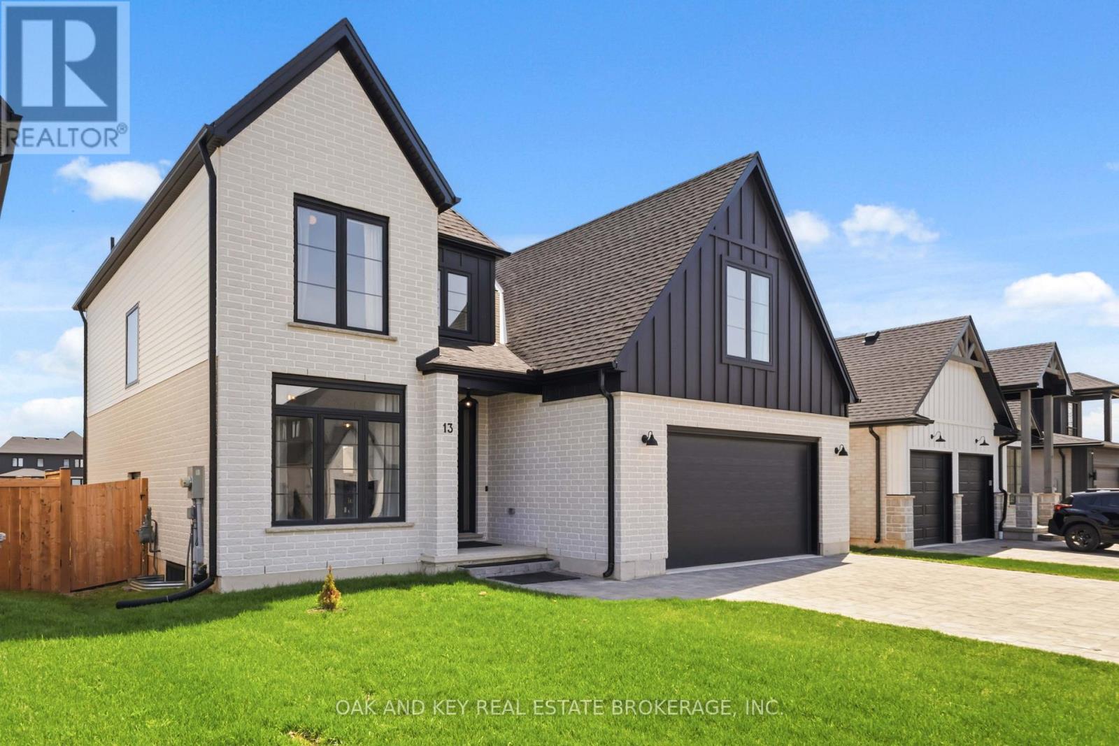 13 Briscoe Crescent, Strathroy-Caradoc, Ontario  N7G 0G3 - Photo 2 - X13633476
