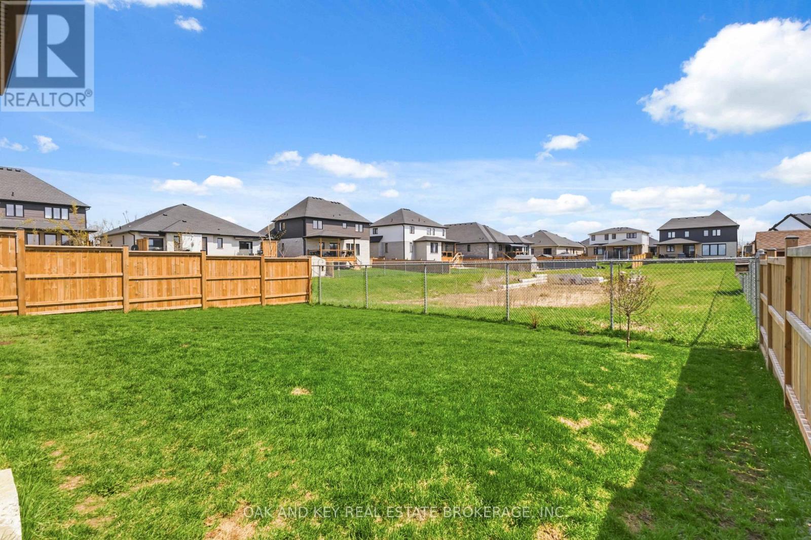 13 Briscoe Crescent, Strathroy-Caradoc, Ontario  N7G 0G3 - Photo 44 - X13633476
