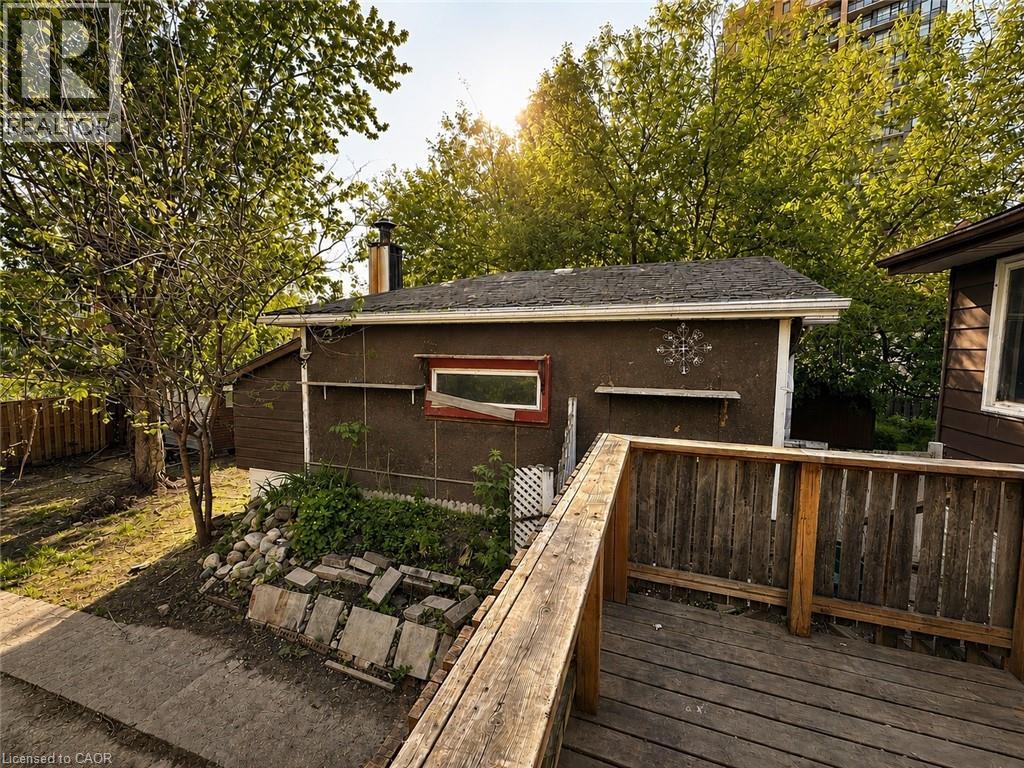 27 Oak Street, Kitchener, Ontario  N2G 1L4 - Photo 16 - 40835958