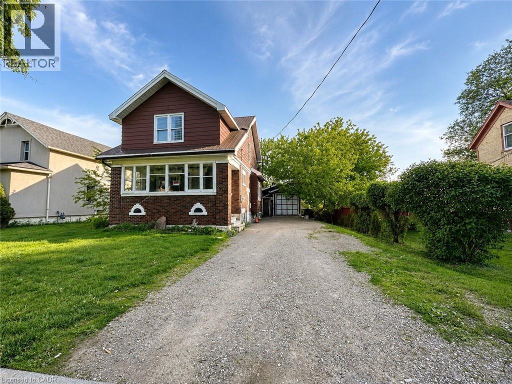 27 Oak Street, Kitchener, Ontario  N2G 1L4 - Photo 5 - 40835958