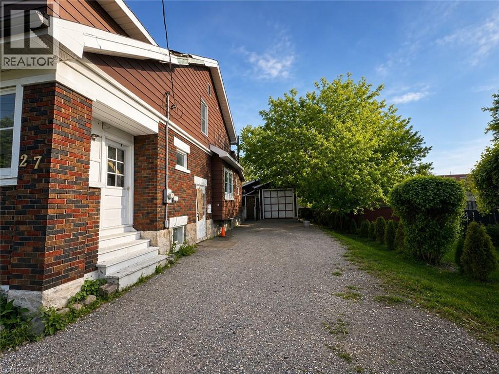 27 Oak Street, Kitchener, Ontario  N2G 1L4 - Photo 9 - 40835958