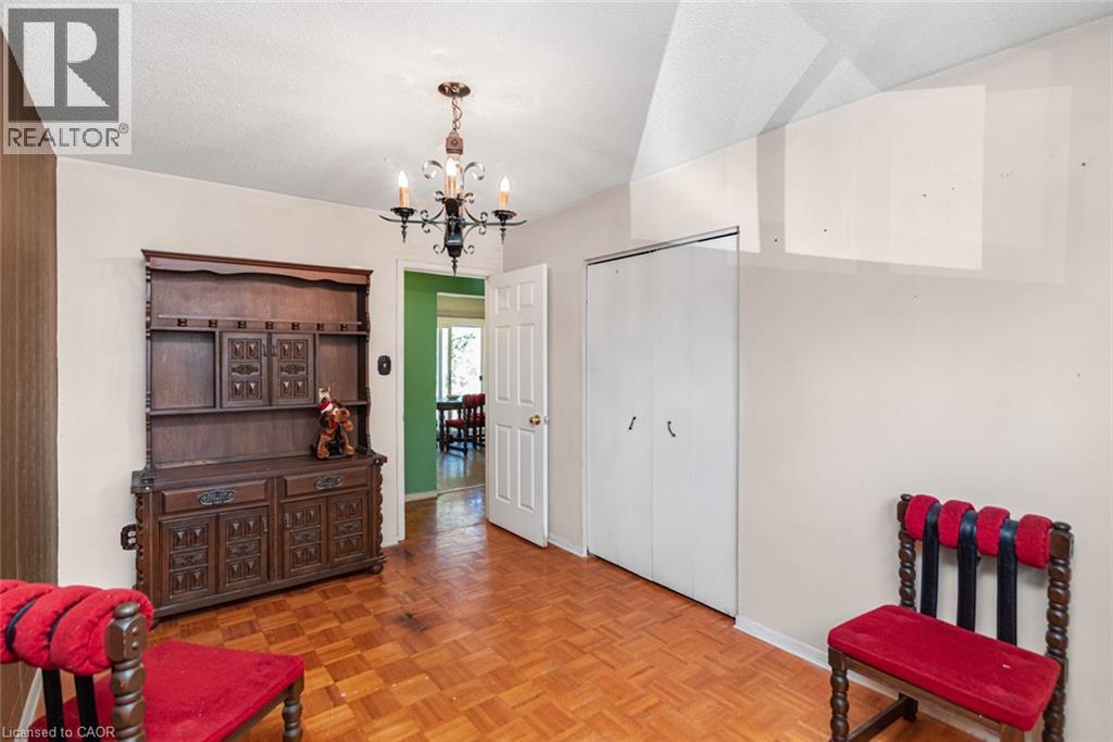 2138 Falmouth Terrace, Burlington, Ontario  L7P 1X9 - Photo 10 - 40850792