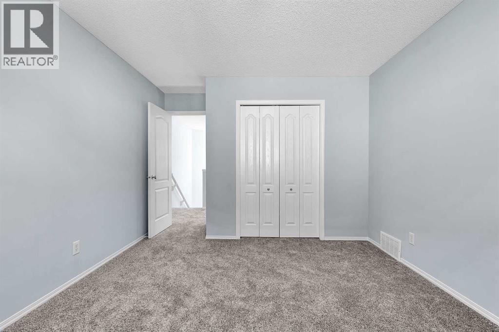 71 Westmount Circle, Okotoks, Alberta  T1S 0B7 - Photo 36 - A2326605