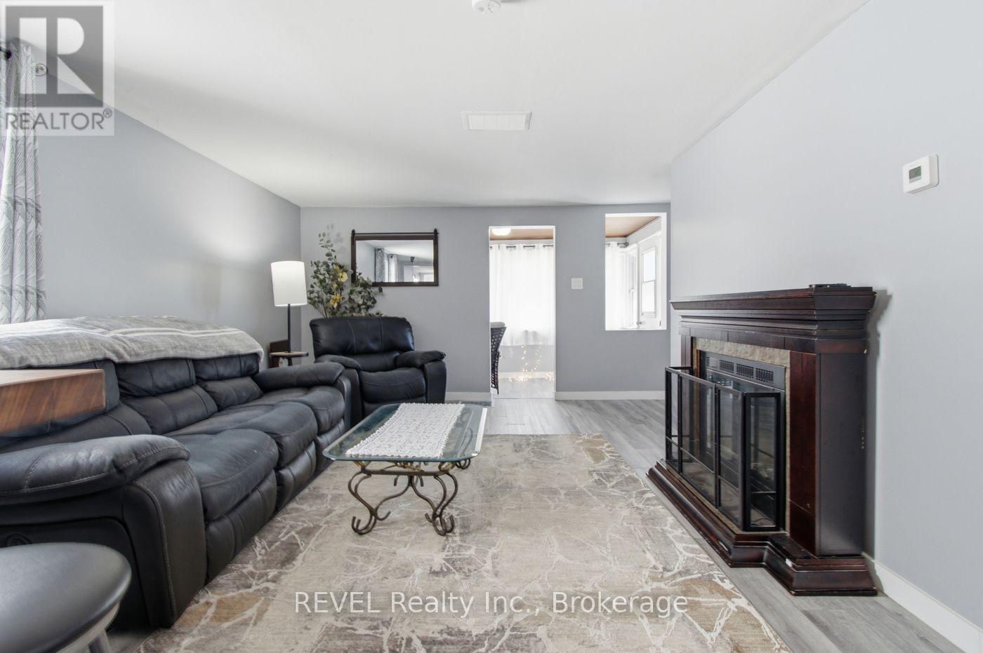 149 Knoll Street, Port Colborne (Main Street), Ontario L3K 5B2 - Photo 3 - X13633512