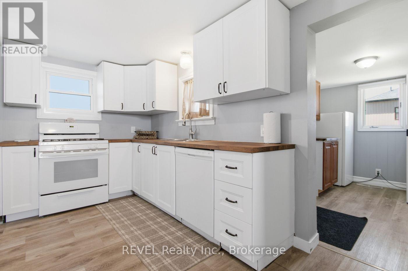 149 Knoll Street, Port Colborne (Main Street), Ontario L3K 5B2 - Photo 7 - X13633512