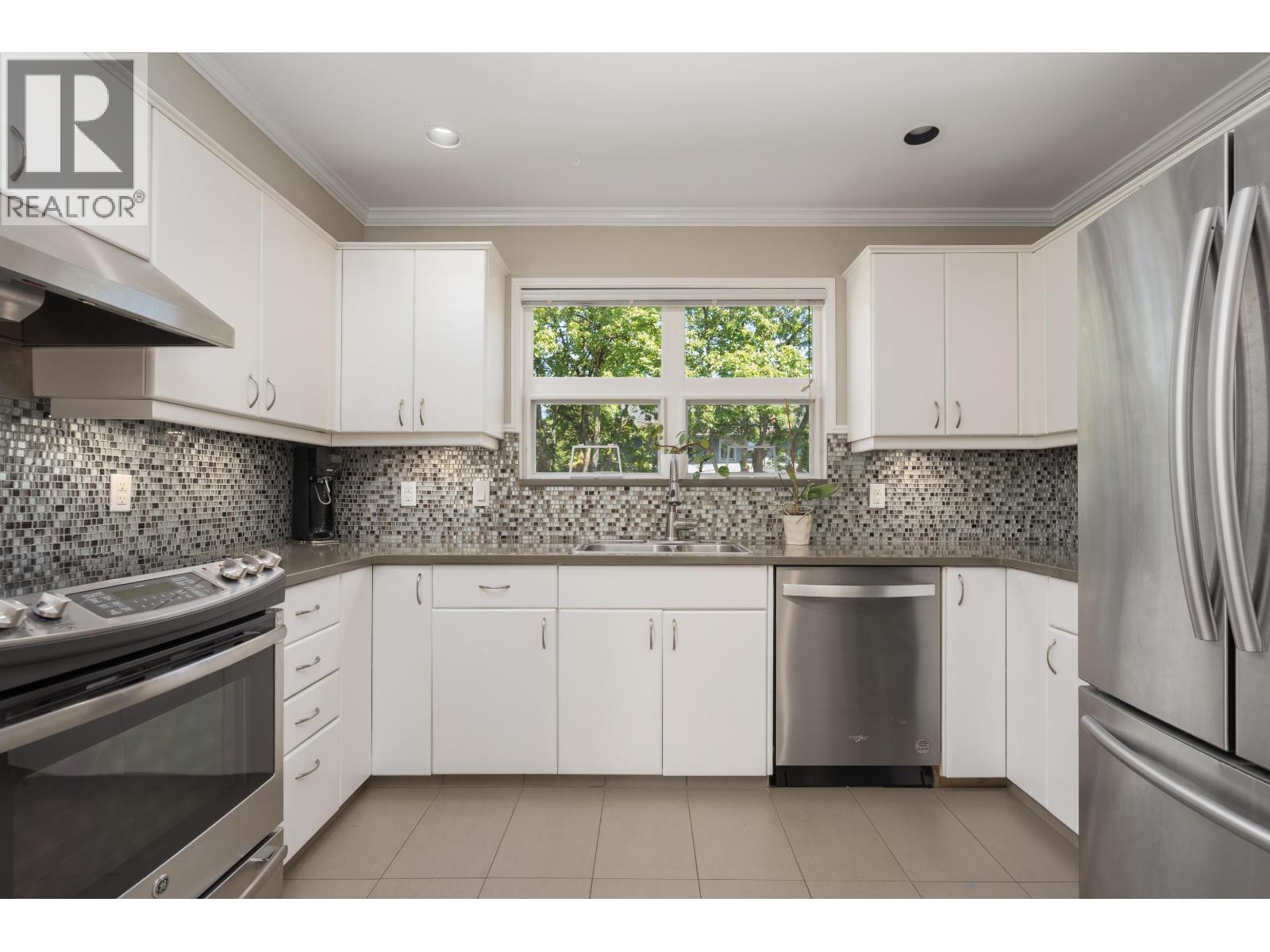 3085 Maple Street, Vancouver, British Columbia  V6J 4W7 - Photo 3 - R3152023