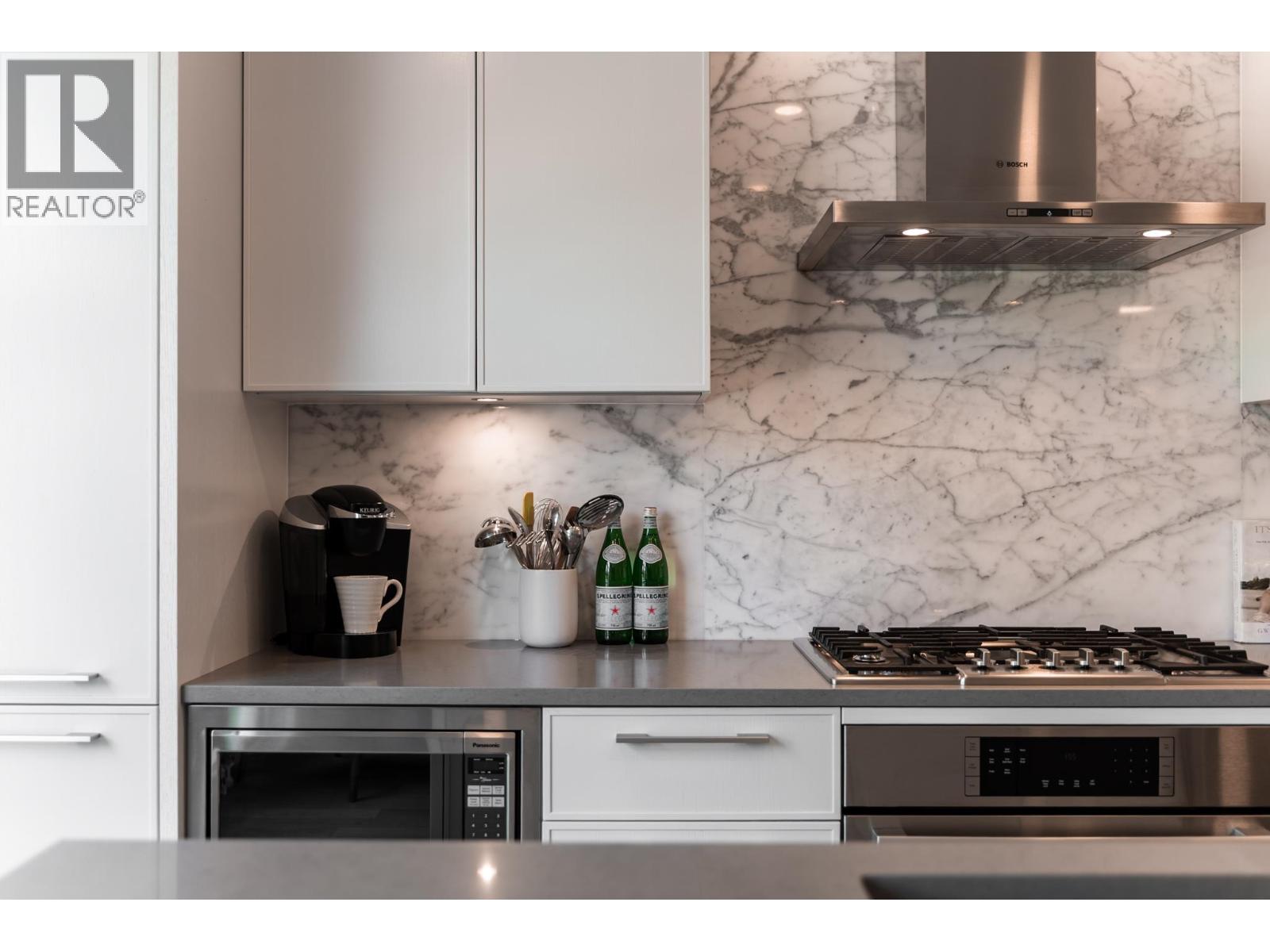 204 1055 Ridgewood Drive, North Vancouver, British Columbia  V7R 0A5 - Photo 16 - R3152035
