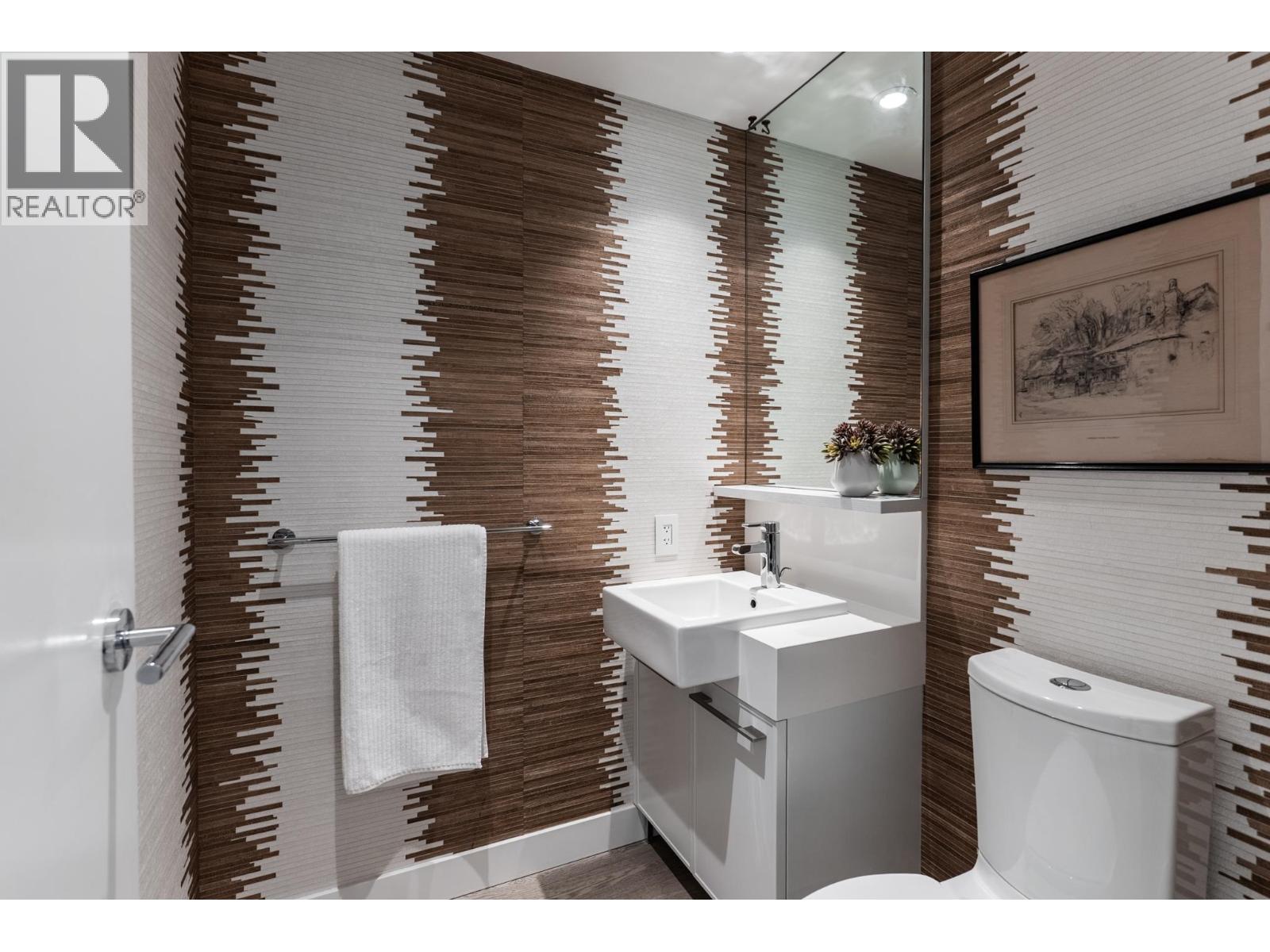 204 1055 Ridgewood Drive, North Vancouver, British Columbia  V7R 0A5 - Photo 19 - R3152035