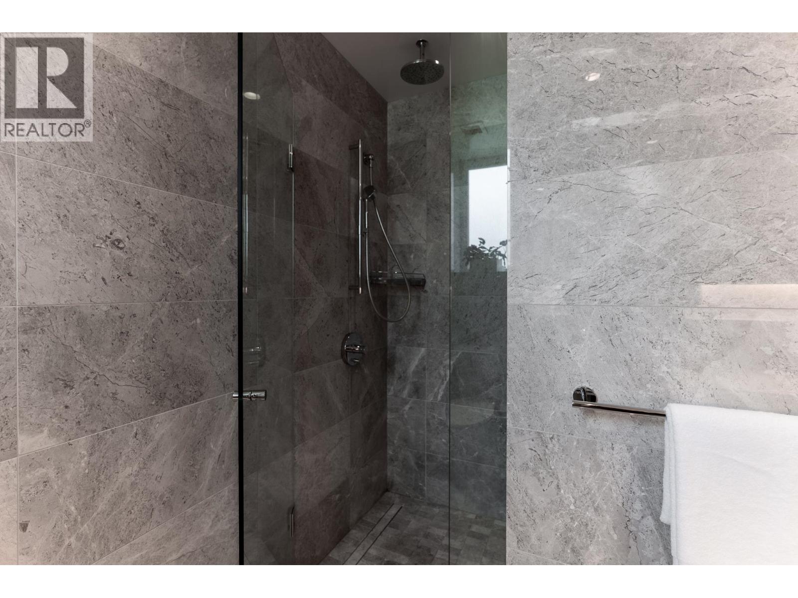 204 1055 Ridgewood Drive, North Vancouver, British Columbia  V7R 0A5 - Photo 25 - R3152035