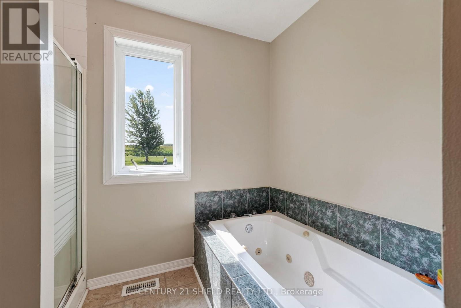 17614 Bloomington Road, North Stormont, Ontario  K0C 1T0 - Photo 24 - X13633142