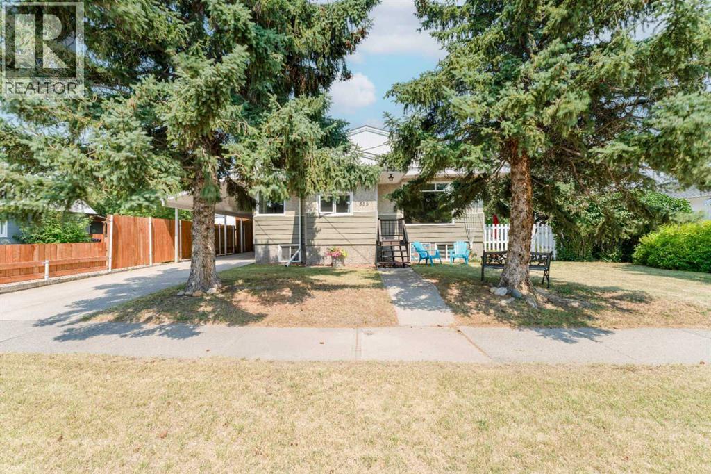 855 Mountain Street, pincher creek, Alberta