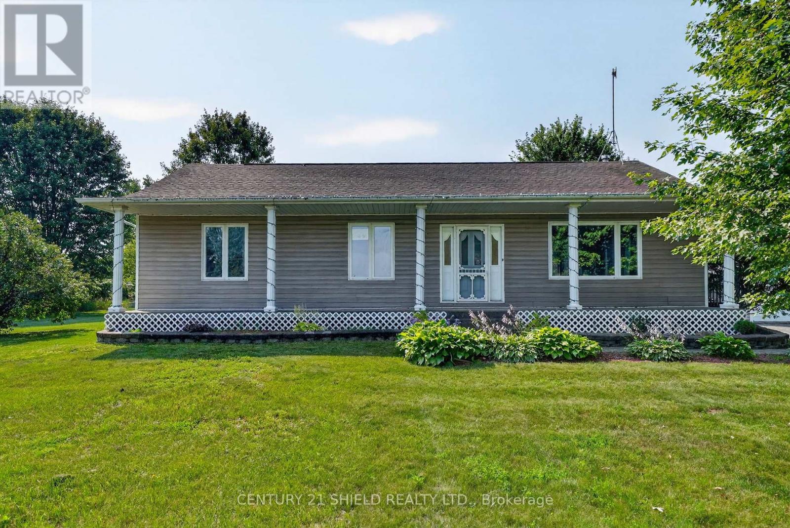 17614 Bloomington Road, North Stormont, Ontario K0C 1T0 - Photo 3 - X13633142