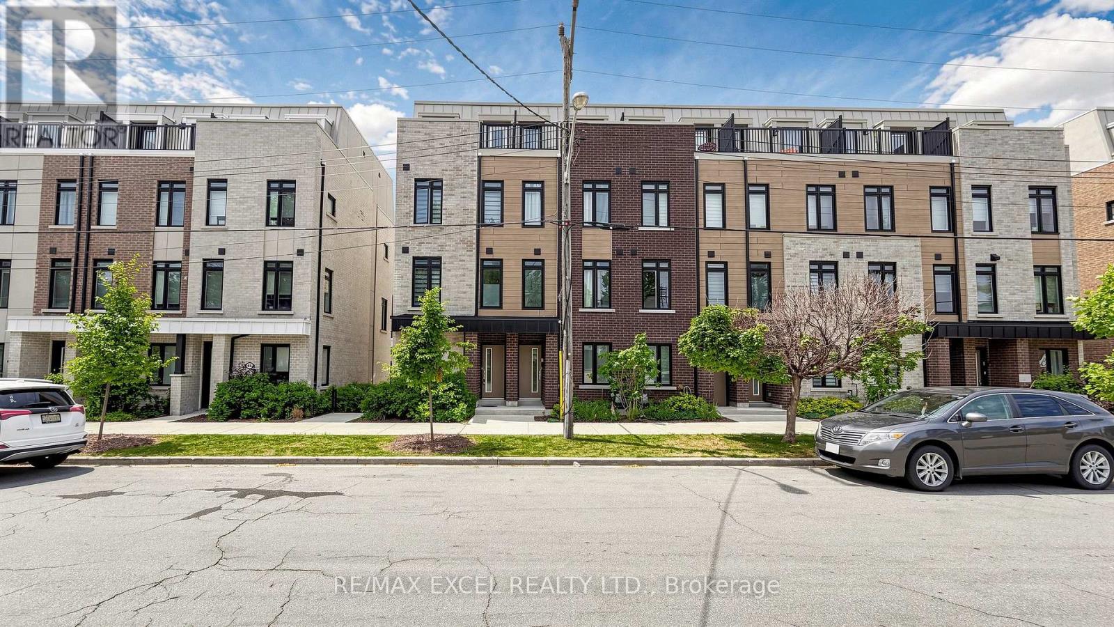 68A TISDALE AVENUE, Toronto, Ontario
