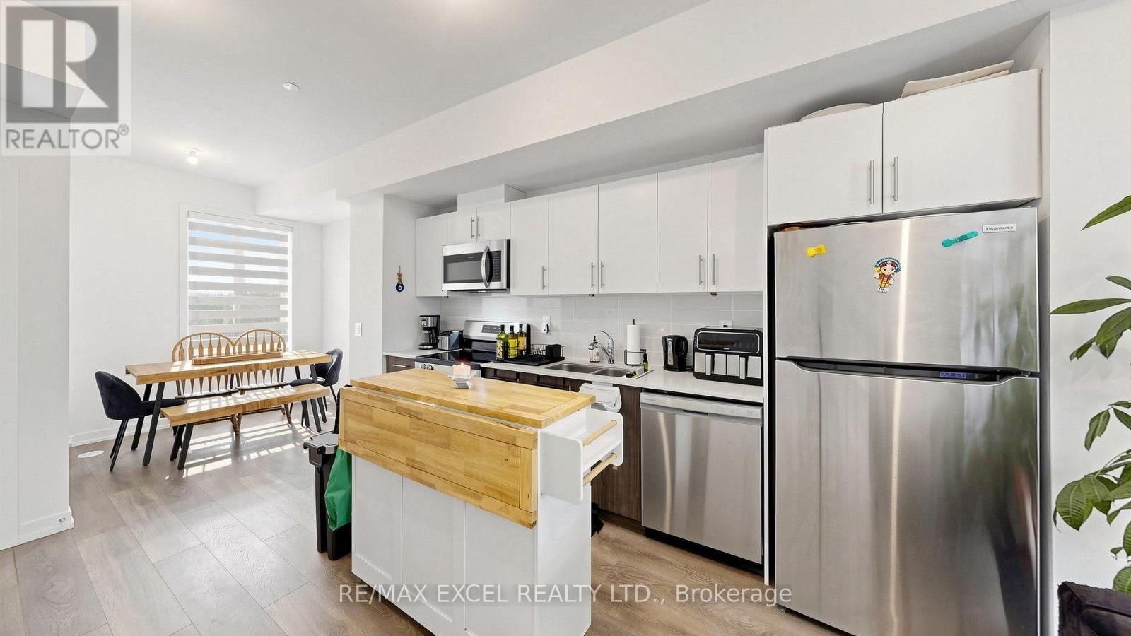 68a Tisdale Avenue, Toronto, Ontario  M4A 0A9 - Photo 10 - C13633402