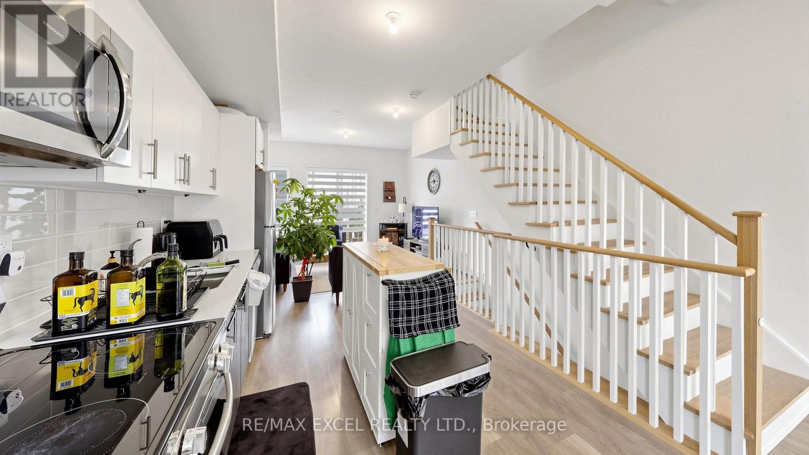 68a Tisdale Avenue, Toronto, Ontario  M4A 0A9 - Photo 12 - C13633402
