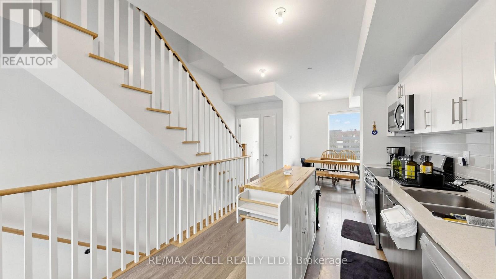 68a Tisdale Avenue, Toronto, Ontario  M4A 0A9 - Photo 13 - C13633402