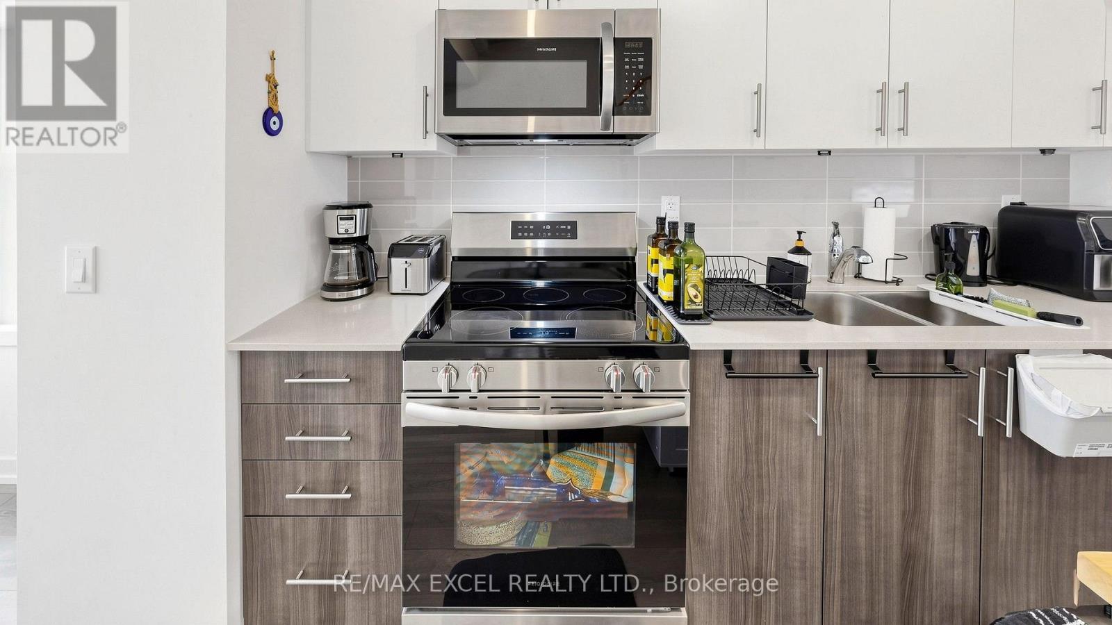 68a Tisdale Avenue, Toronto, Ontario  M4A 0A9 - Photo 17 - C13633402