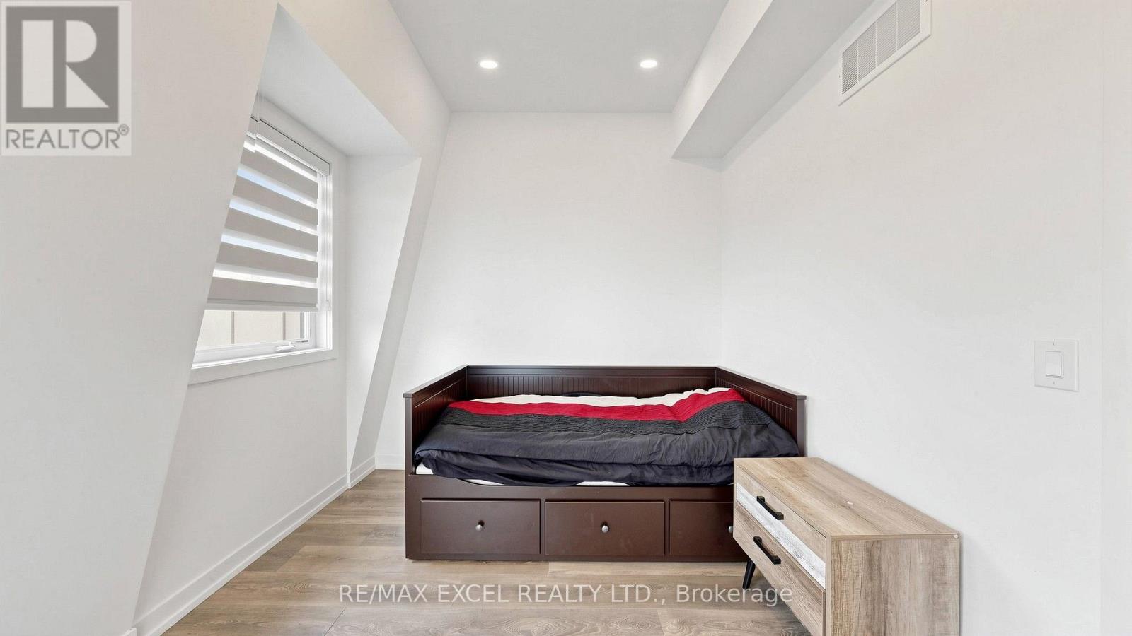 68a Tisdale Avenue, Toronto, Ontario  M4A 0A9 - Photo 31 - C13633402