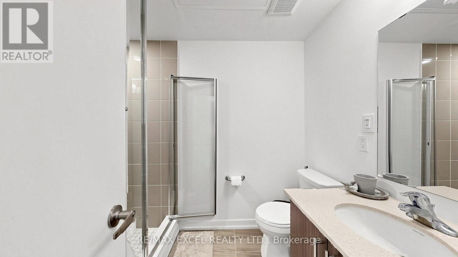 68a Tisdale Avenue, Toronto, Ontario  M4A 0A9 - Photo 37 - C13633402