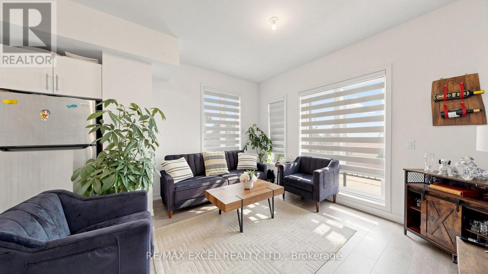 68a Tisdale Avenue, Toronto, Ontario  M4A 0A9 - Photo 4 - C13633402