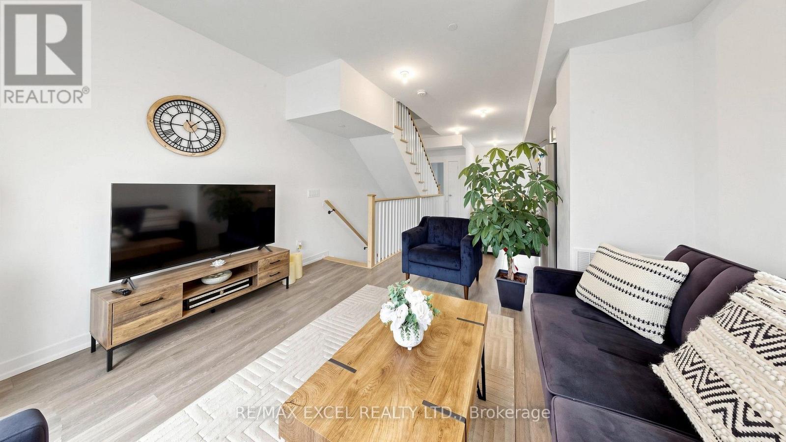 68a Tisdale Avenue, Toronto, Ontario  M4A 0A9 - Photo 8 - C13633402