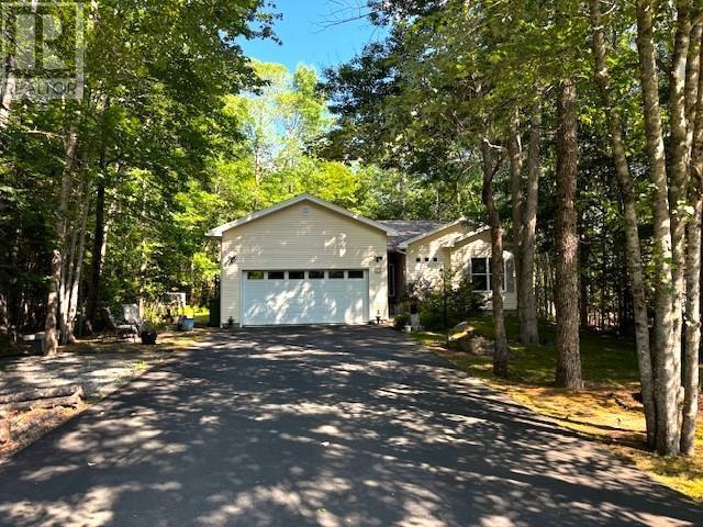 374 Brady Street, Bridgewater, Nova Scotia  B4V 3W4 - Photo 1 - 202617097