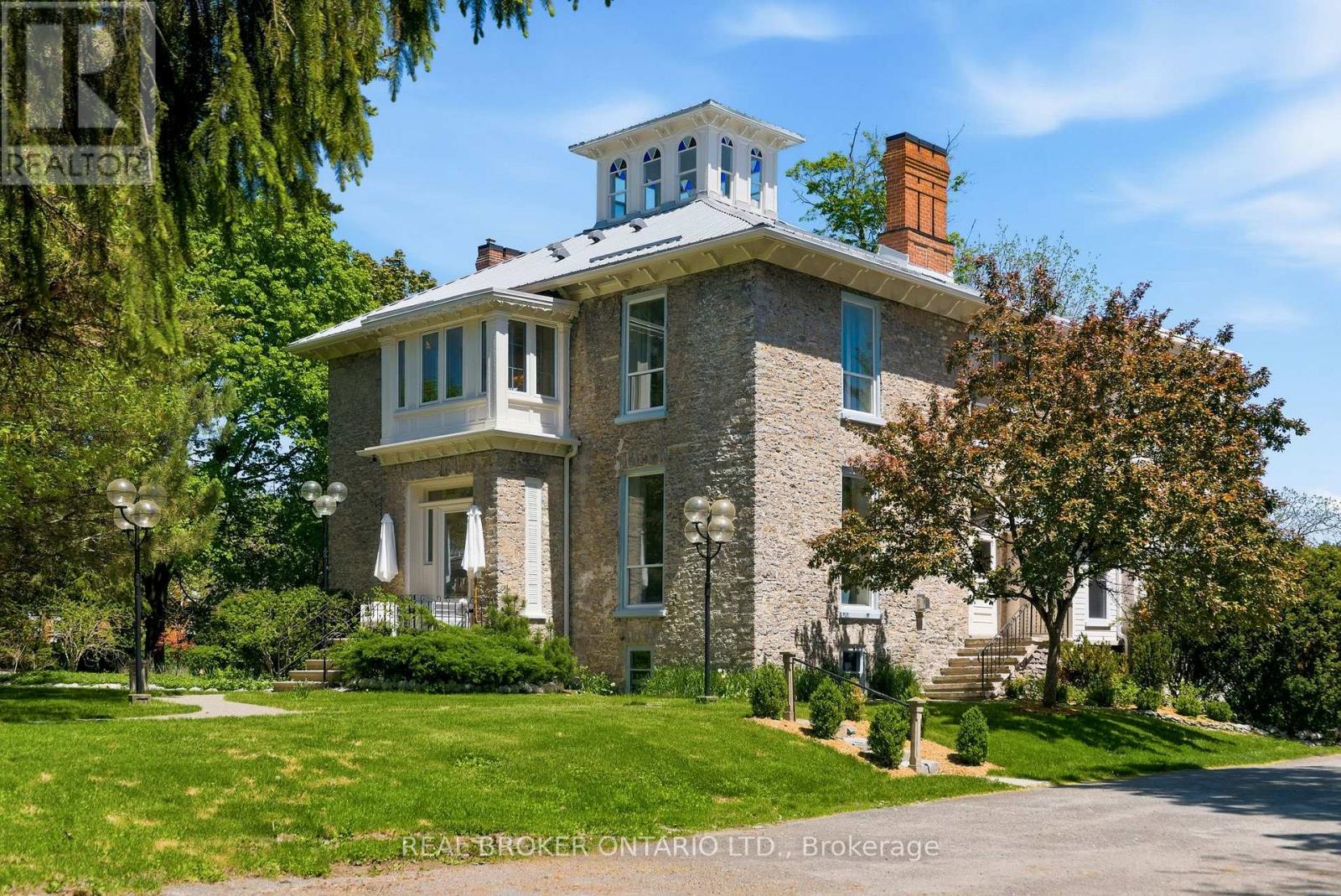 346 Picton Main Street, Prince Edward County, Ontario  K0K 2T0 - Photo 2 - X13210570