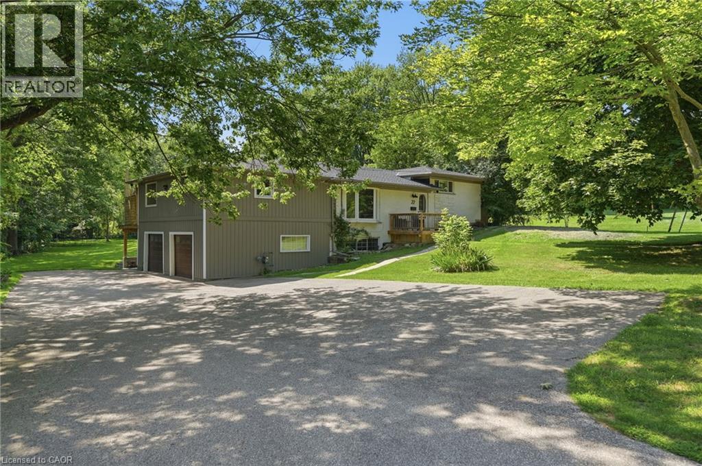 22 ROSEBOUGH Street, Dundas, Ontario