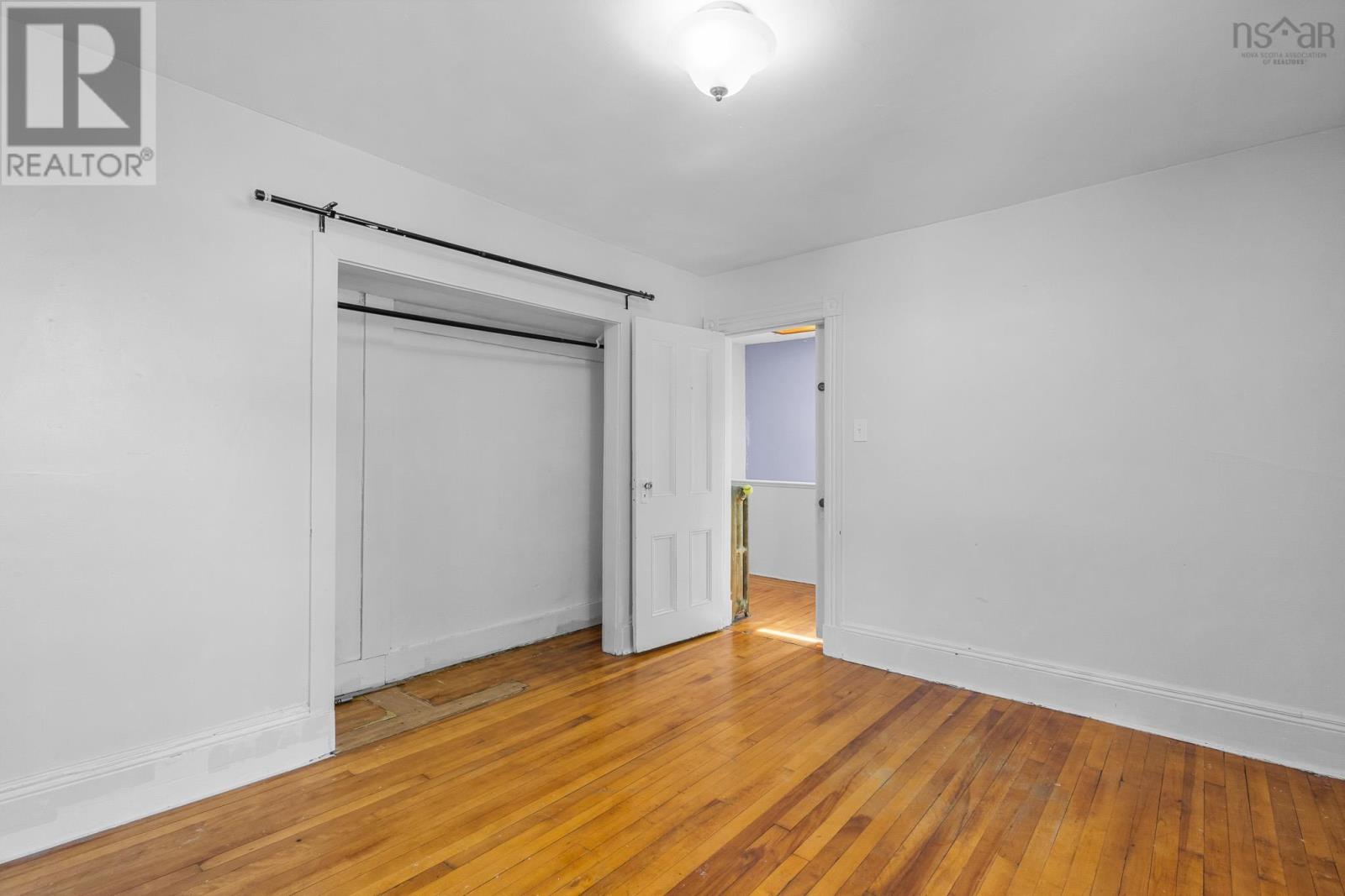 6147 Pepperell Street, Halifax, Nova Scotia  B3H 2X6 - Photo 10 - 202619449