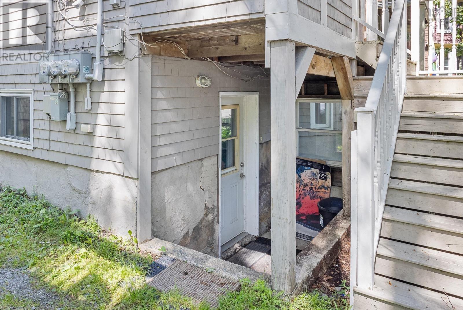 6147 Pepperell Street, Halifax, Nova Scotia  B3H 2X6 - Photo 31 - 202619449